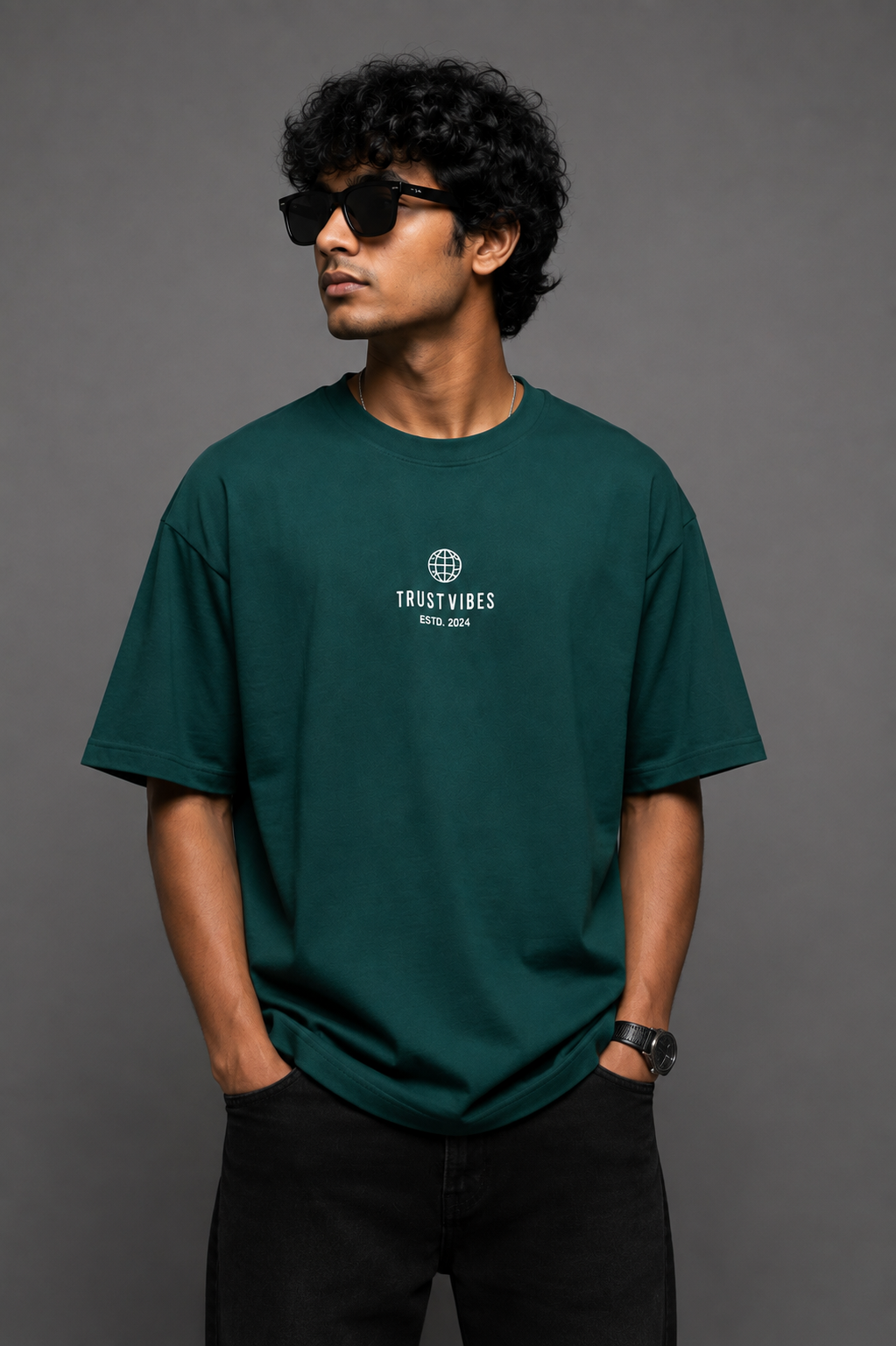 TrustVibes – Off The Grid Oversized T-Shirt
